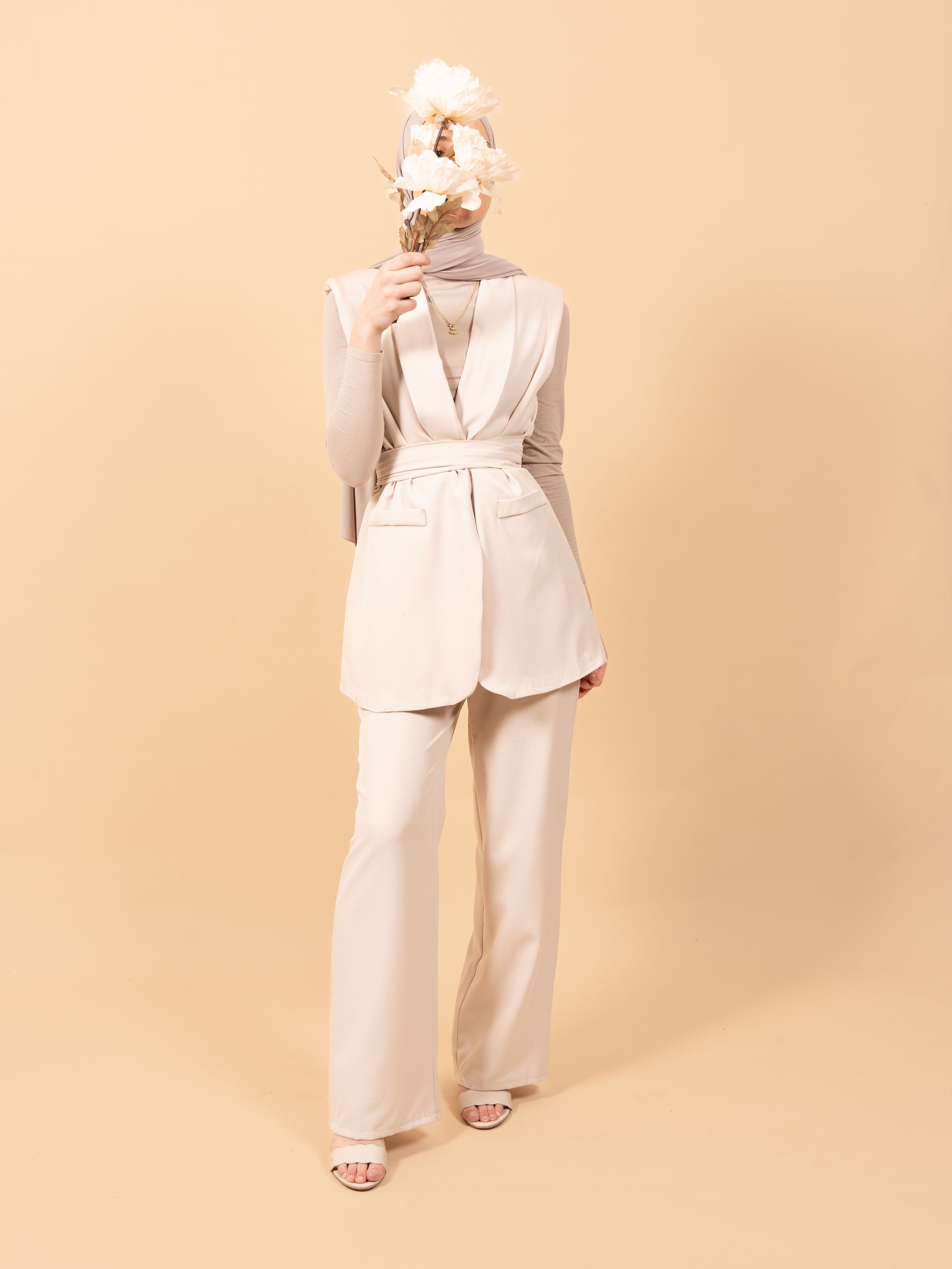 Sleeveless set - beige